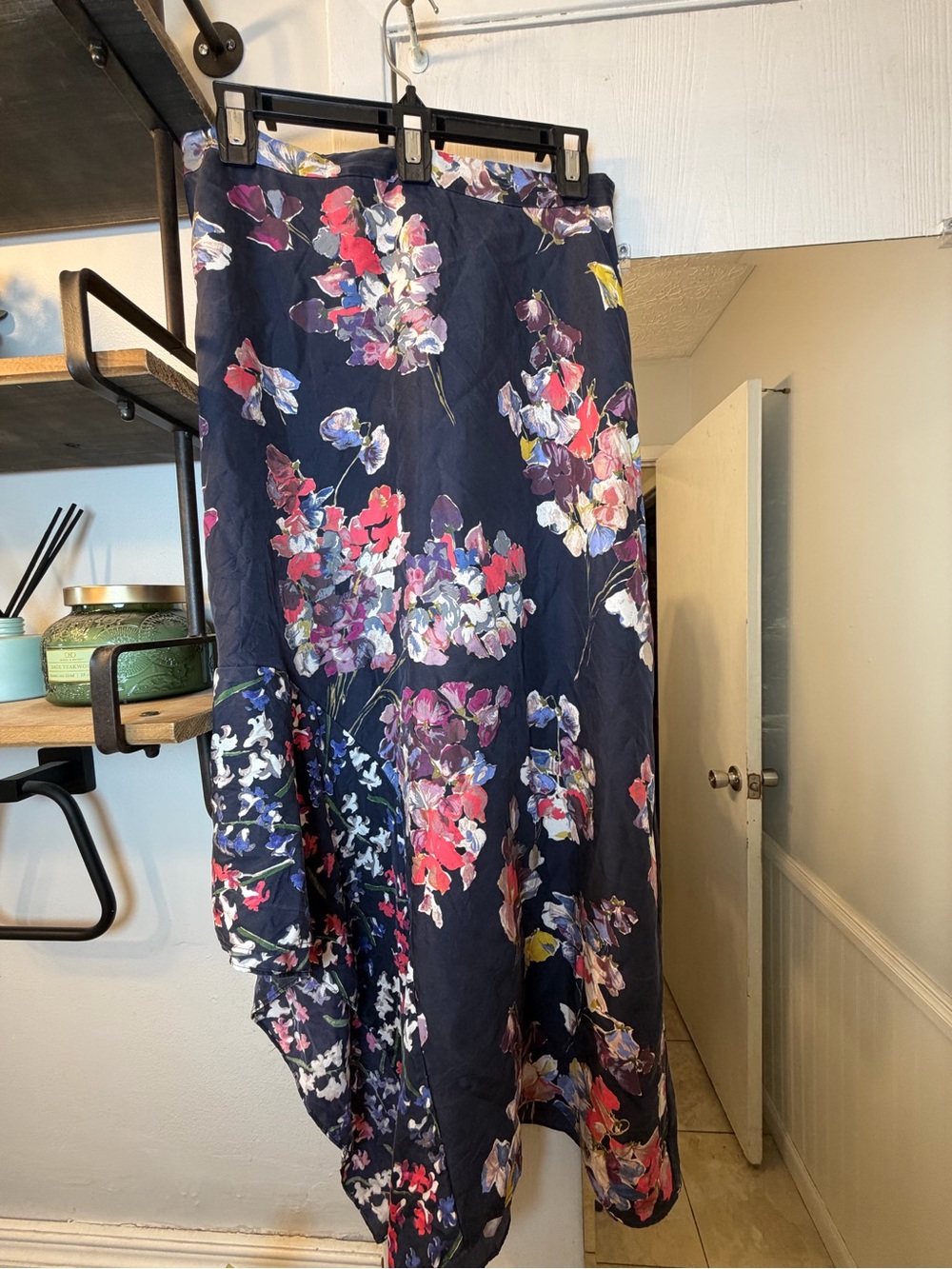 Lewit 100 % Silk Navy Floral High-Low Skirt